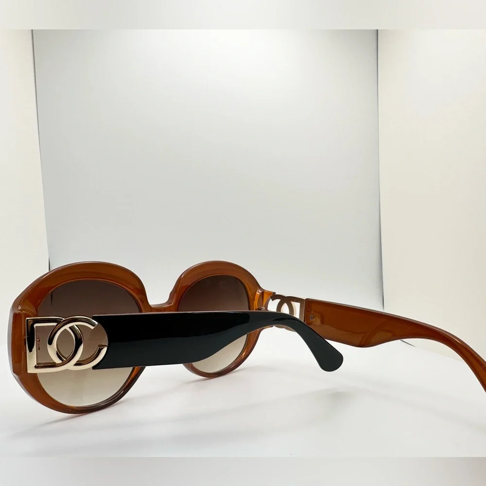 Oversized Round Sunglasses with Gold Arm Detail